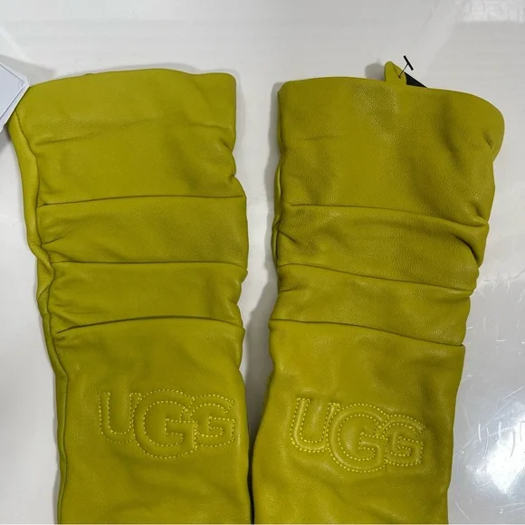 π NWT UGG Womenβs Leather Gloves π§€ Scrunched Logo Touchscreen | Size S - Picture 3 of 12